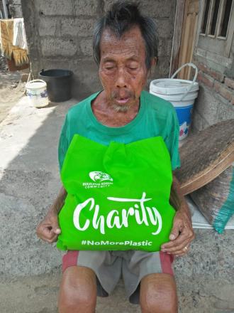 Bantuan 6 Paket Sembako dari BSC Charity 21 November 2019